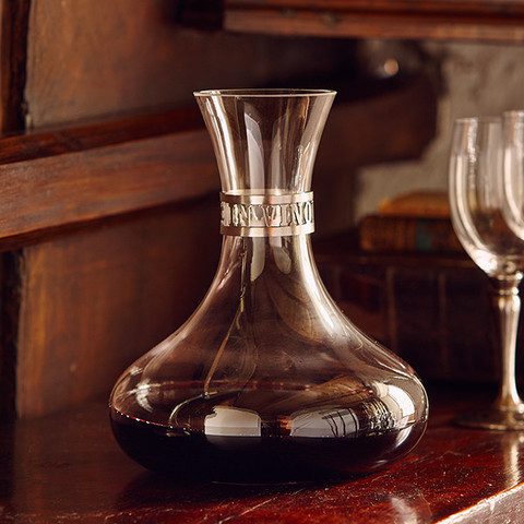 une carafe pour un amateur de vin