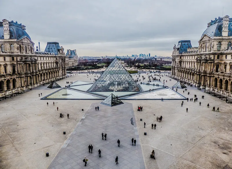 Le Louvre est la galerie la plus visitée au monde