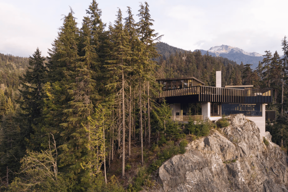 Maison De Luxe Sur Le Rocher Vue Loin