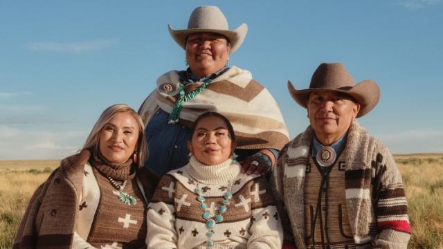 Hommage de la nation Navajo à la communauté indienne