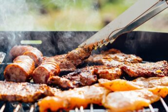 Grill de jardin au feu de bois