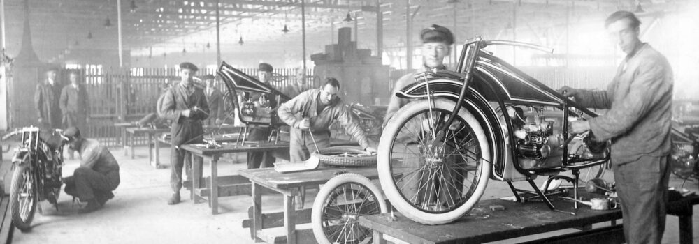 Histoire de la marque BMW Fabryka