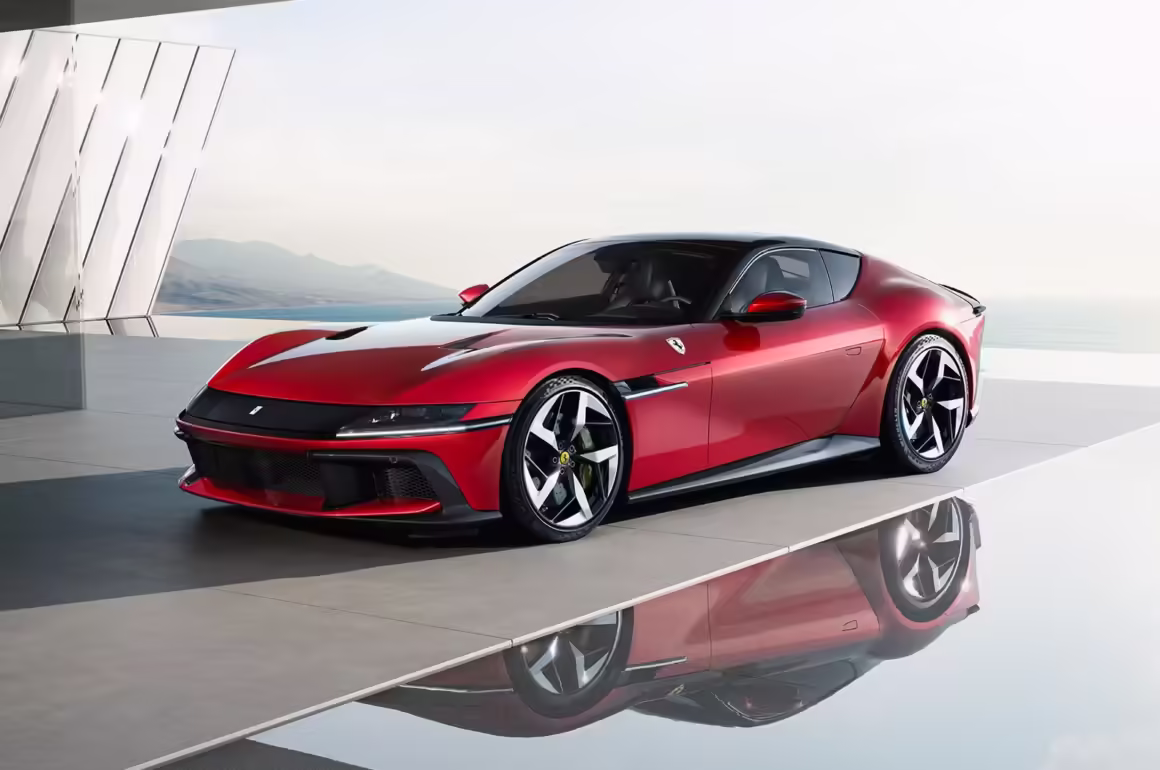 Ferrari 12cilindri Ode contemporaine au V12 atmosphérique