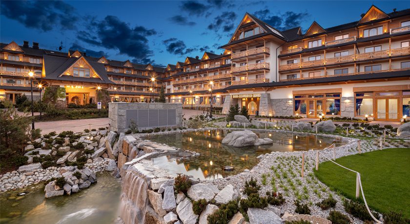 Hôtel de luxe à la montagne