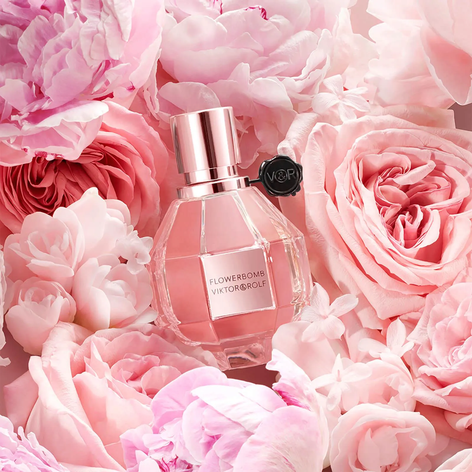 Le parfum le plus séduisant qu'une femme puisse porter Flowerbomb