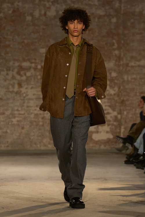 Nouvelle collection Ami Paris en hommage aux Parisiens