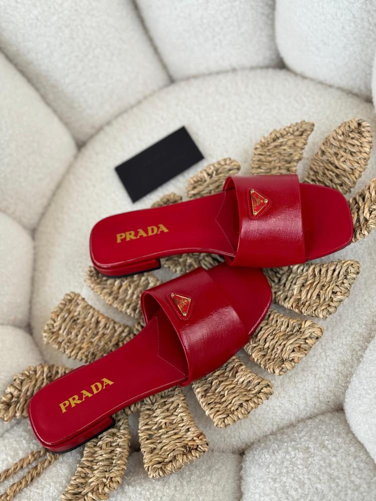 Claquettes de marque