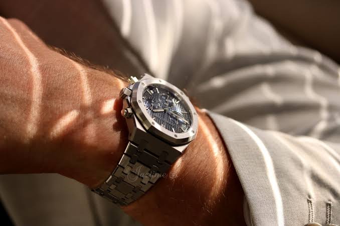 Combien Coûte une Montre de Luxe