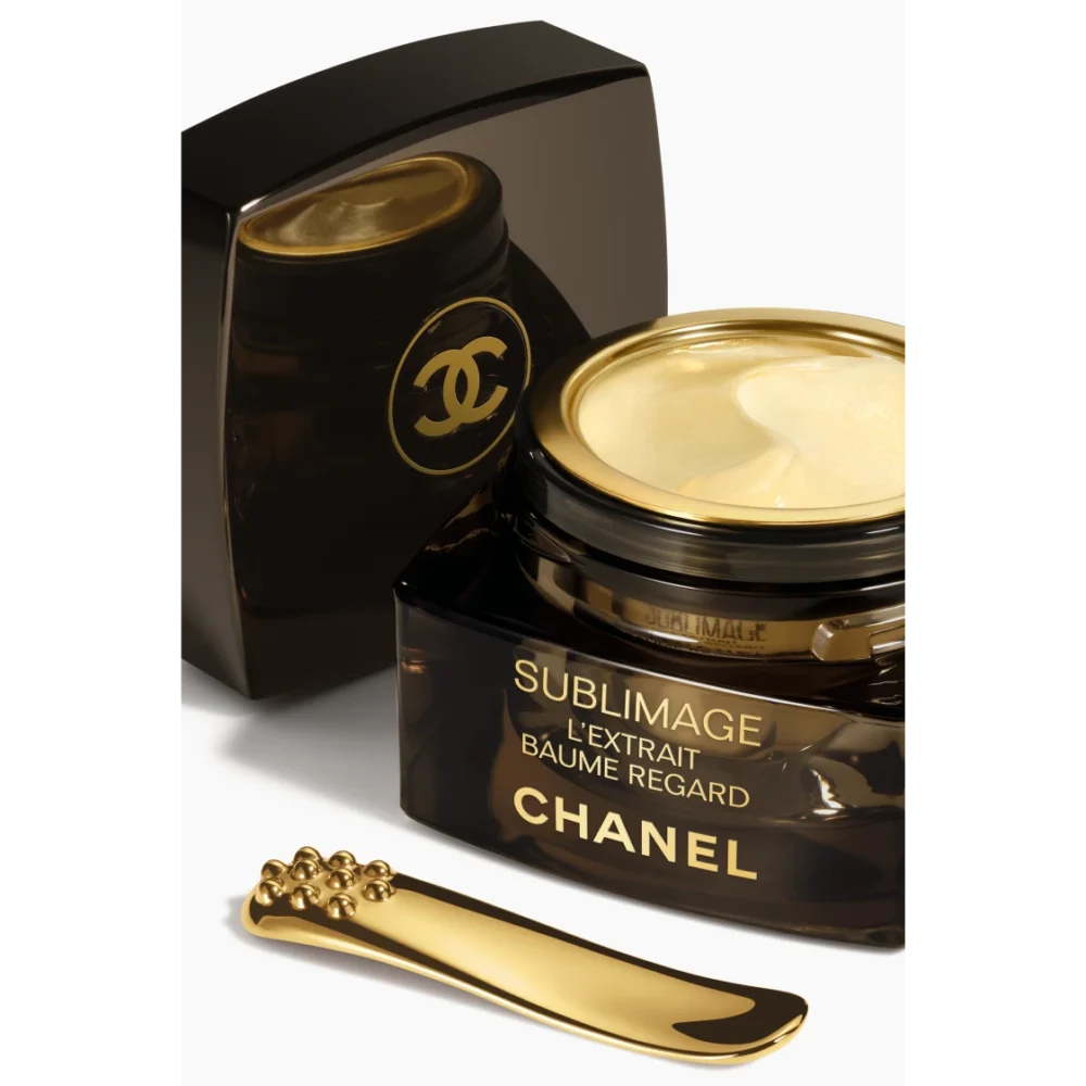 Chanel Cosmétiques de Luxe1